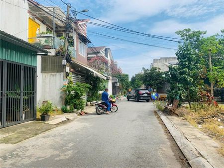 Bán đất thổ cư 10m x 17m Trần Văn Mười vào 300m