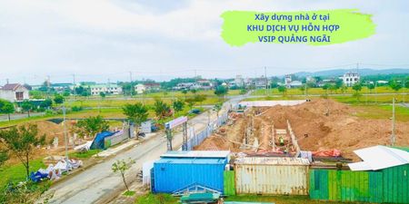 Bán lô đất cạnh khu nhà chuyên gia đang xây dựng, tại khu DVHH VSIP Quảng Ngãi, giá chỉ 9.5 tr/m2