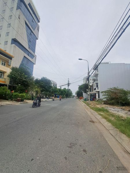 Bán lô đất MT Lý Thánh Tông DT 98m2, ngang 5m, đường 7m5