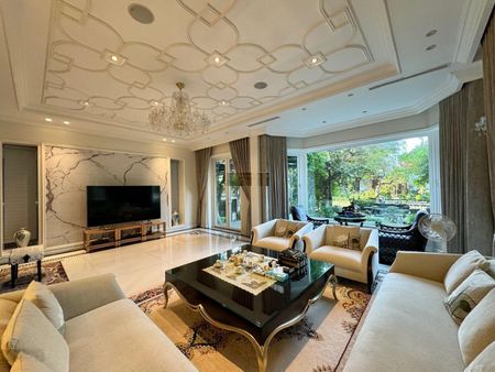 Bán đơnlập, 400m2, nội thất luxury, view sông rất rộng, giá bán nhanh VinhomesRiverside. 0932533333