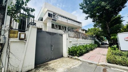 Bán nhà 50 Trương Định, P. Võ Thị Sáu, Quận 3 DT: 20m x 40m công nhận 816m2 - CT: 1 hầm 6 tầng