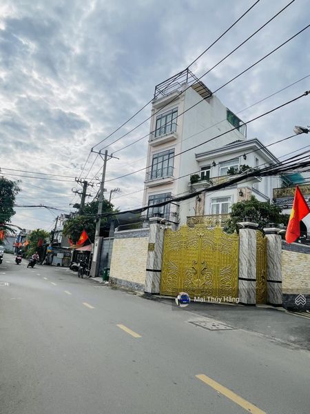 38.7tr/m2 đất MT ngay Phạm Văn Đồng - phù hợp xây CHDV, làm văn phòng - giá 12 tỷ - DT 310m2