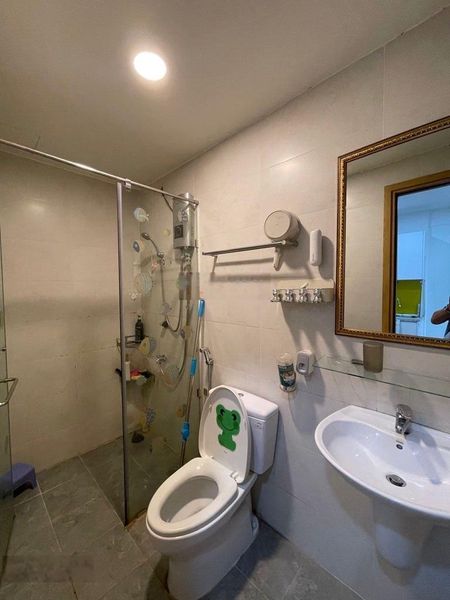 Chcc sài gòn home thang máy blok b 47.7 ngang 5m tặng full nội thất chỉ nhỉnh nhẹ 2x tỷ.