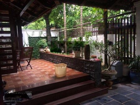 Bán gấp biệt thứ bán đảo linh đàm 250 mét hoàn thiện đẹp giá 60 tỷ lh 0965986925