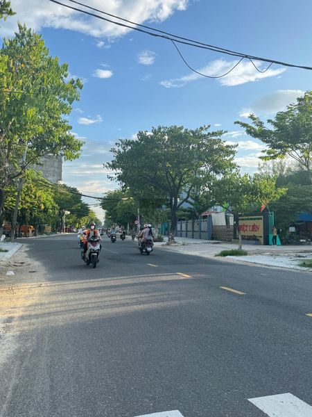 Bán Đất Mặt Tiền 15m Đường Trần Nhân Tông Vị Trí Đẹp