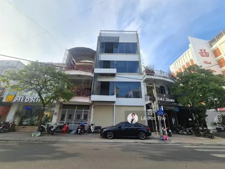 Cho thuê nhà phố đường vân đồn ngang 7m diện tích 155m2 thuận tiện kinh doanh