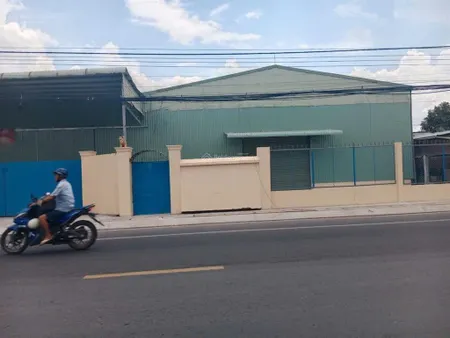 Cho thuê kho xưởng 2.500 m2 giá 60 triệu / phường 5 thành phố tân an long an