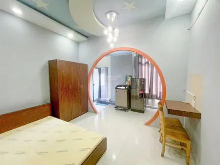 Cho thuê phòng tại hoàng sa, rộng rãi, thoáng mát, máy giặt riêng, không chung chủ