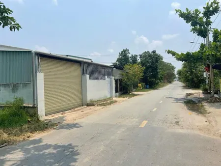 Xưởng chính chủ gủi cần cho thuê gấp xã trung an huyện củ chi dt 10 x 200m giá thuê 10tr/1tháng