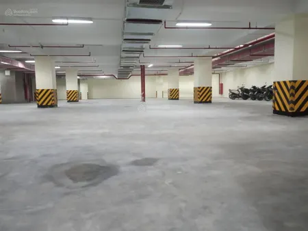 Cho thuê tầng hầm 850m2 tại mặt đường võ chí công, tây hồ. giá 160tr/tháng.