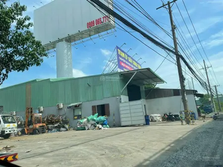 Cho thuê nhà xưởng mặt tiền ql1a, cầu vượt sóng thần. 0902 665 *** mr duy