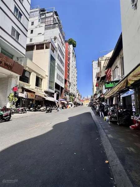 Bán cc tầng 1 tại bến thành quận 1 sổ hồng riêng đường trương định, 6,4 tỷ, 41m2, giá tốt hot!