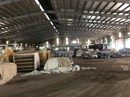 Cho thuê kho xưởng tại kcn tân tạo dt 6600m2 có văn phòng, thời hạn thuê 5 năm 0909 913 ***