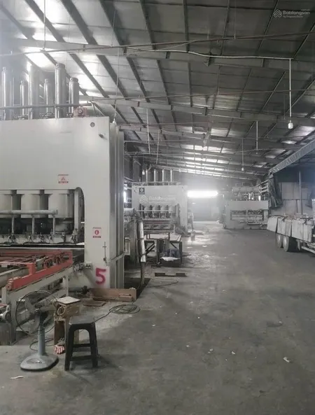 Cho thuê 7500m2 khuôn viên nhà xưởng củ chi. giá cực tốt