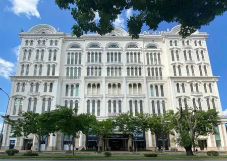 Cho thuê văn phòng quận 7, tòa nhà paragon đường nguyễn lương bằng, dt 100200m2. 0906 391 ***