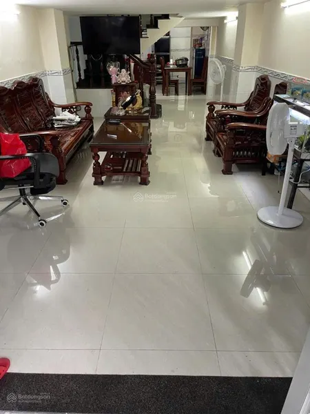 Nhà 3 tầng mới, sạch sẽ, 4mx17m, 3pn (có máy lạnh), 3wc, full nội thất, đường ôtô 12m c/x phú lâm b