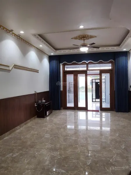 Cho thuê nhà trệt 2 lầu gần tp mới tại phường phú tân tp mới bình dương giá thuê 17 triệu/ tháng