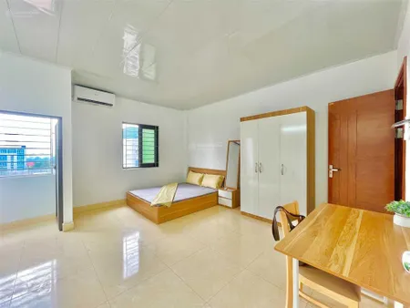 Tingtong 112 ccmn full đồ có cửa sổ thoáng khu vực mai dịch cầu giấy ban công siêu thoáng