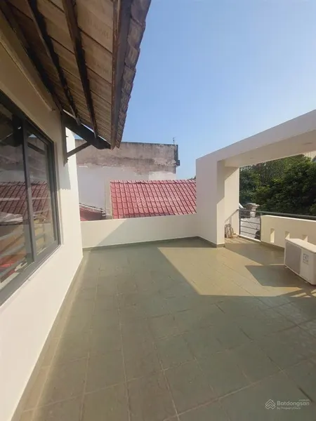 Cho thuê nhà hẻm 2 ô tô đường hoàng văn thụ, trung tâm vũng tàu, 15 triệu/ tháng.