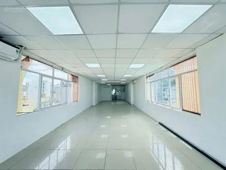 Cho thuê văn phòng đường võ văn tần, dt 200m²