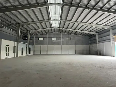 Kho xưởng 1.200 m² có pccc, mặt tiền đường quốc lộ 61c, lộ container