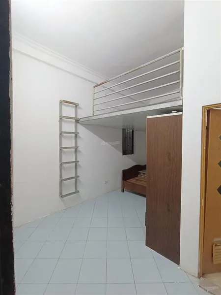 Phòng đẹp khép kín 1002 láng 18 m2 3.3 trở ngay
