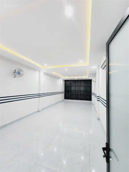 Cho thuê nhà mặt tiền lê đình lý. 4 tầng. trung tâm thành phố