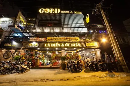 Cho thuê nhà mặt tiền lê lai, quận 1. dt 20x25m, 1 trệt, 3 lầu. dtsd 1.500m2