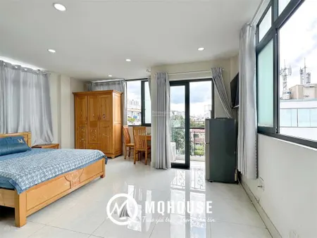 Cho thuê studio ban công lớn 35m2 view công viên nhiêu lộc. máy giặt riêng. giảm 1 tr/tháng