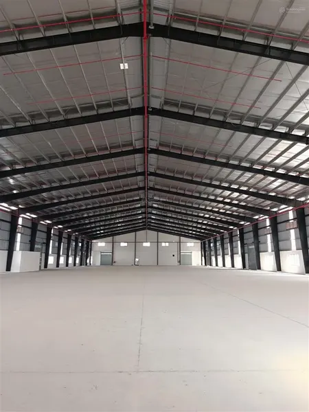 Cho thuê kho xưởng ngay khu cn tân kim. diện tích 1.300m2 và 2.600m2 giá 100 nghìn/m2
