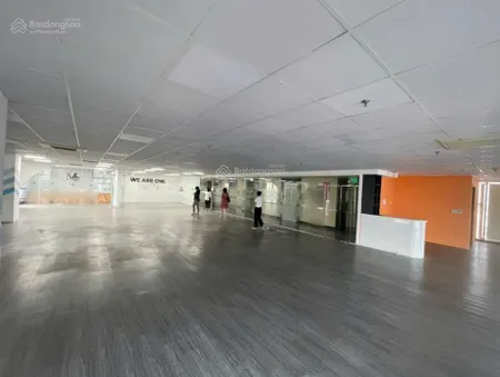 Cho thuê văn phòng 300m2, giá ưu đãi tại tân mai, hoàng mai, hà nội