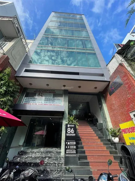 Cho thuê văn phòng nguyễn trường tộ q4 diện tích 95m2 sàn suốt view kính thoáng