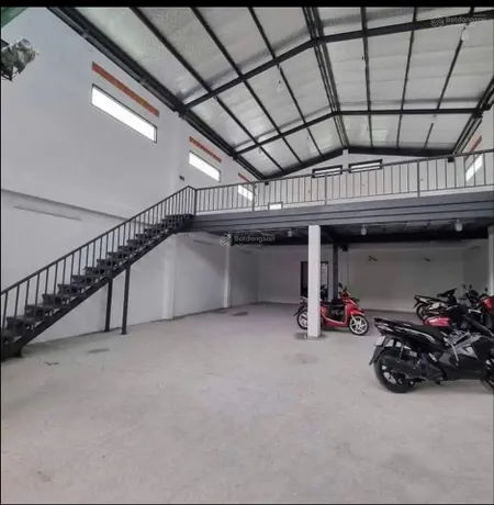 Cho thuê nhà xưởng mới 9x18m gác lửng đường trường chinh quận 12