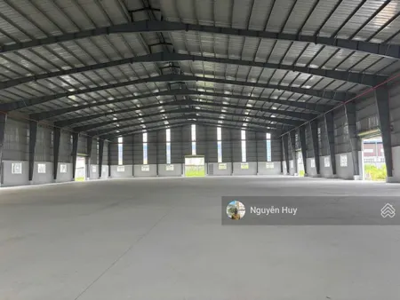 Cho thuê xưởng lương bình, bến lức, dt khuôn viên 20000 m2 có 4 block xưởng mỗi block 2.800m²
