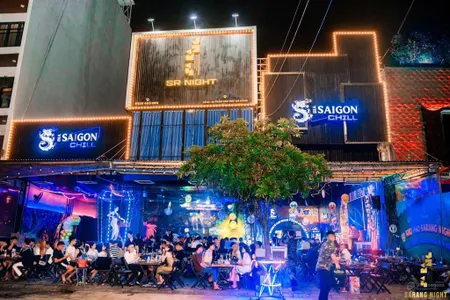 Cho thuê lô đôi mặt tiền đường trần văn trứ, vị trí gần công viên apec. tuyến đường ăn uống sầm uất