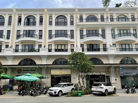 Cho thuê nguyên căn mặt tiền đinh thị thi 7x20m, hoàn thiện đẹp thang máy, máy lạnh, đường 40m