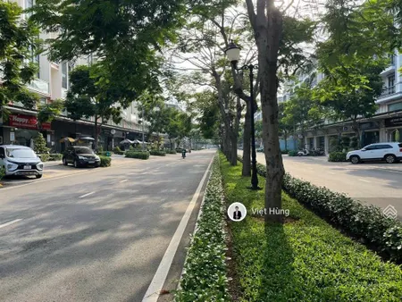 Cho thuê shophouse nguyễn thị nhung kđt vạn phúc, 7x20m 6 tầng khai thác kd ngay giá 60 triệu/tháng
