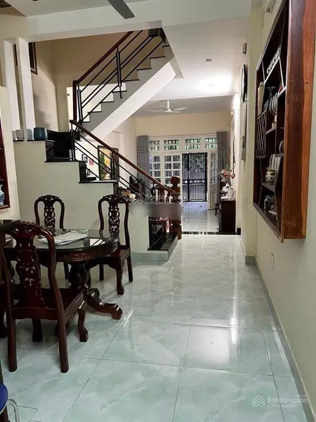 Nhà thuê 3 tầng4,5 x 1881m23pn,3wc mặt tiền đường 16m, kdc ấp 5 phong phú, b chánh