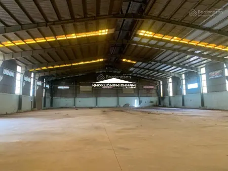 Cho thuê kho xưởng 2.100m2 ccn bến lức. tiếp nhận nghành phân bón
