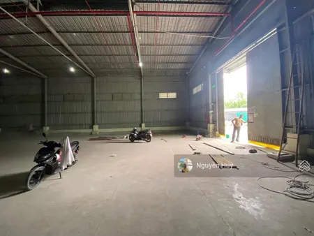 Cho thuê kho xưởng cụm kcn hoàng gia diện tích kho 1.000m2 giá 90 triệu/tháng (chưa bao gồm vat)