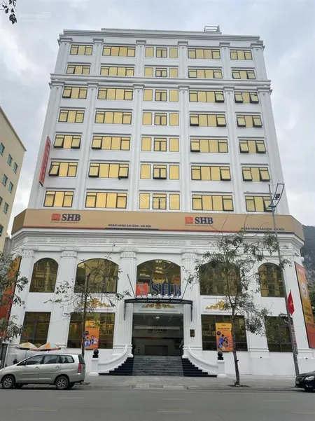 Cho thuê tòa nhà văn phòng shb hạ long vị trí đắc địa trung tâm sầm uất nhất tp hạ long