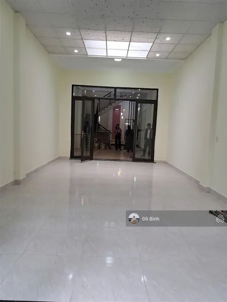 Cho thuê nhà 2.5 tầng đường hàn thuyên tầng 1 thông suốt 4pn 3wc