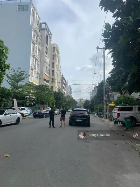 Nhà 2 lầu mặt tiền 40m đường cao thị chính p. phú thuận, q. 7