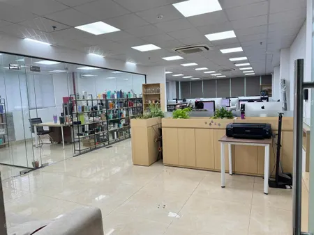 Chính chủ cho thuê văn phòng 160m2 đẹp ở lê văn duyệt bình thạnh