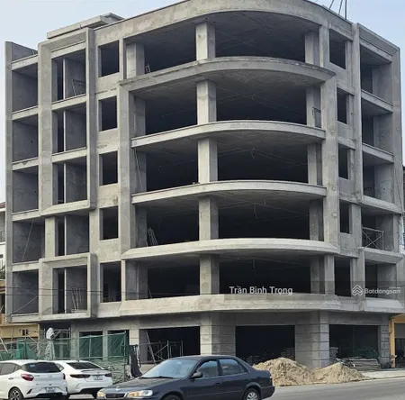 Cho thuê tòa nhà văn phòng 6 tầng, 1500m2 (250m2/sàn) tại phường liên bảo, vĩnh phúc, giá 150tr/th