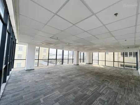 Cho thuê diện tích 92m2 tầng 8 tòa nhà văn phòng mb bank lê hồng phong, hải phòng