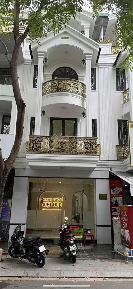 Cho thuê nhà mặt tiền văn tiến dũng vcn phước hải nha trang 100m2 nhà 4 tầng giá 25 triệu/ tháng