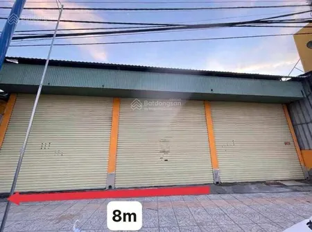 Cho thuê nhà 355 m2 mặt tiền hoàng quốc việt 27 triệu