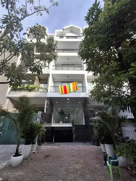 Cho thuê văn phòng him lam 450m2 sàn trống có thang máy giá 70tr/ tháng 0909 934 ***