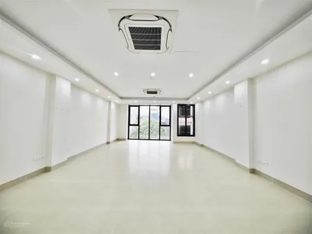 Cho thuê văn phòng đội cấn 70m2 chỉ 10tr free dịch vụ free để xe free ot